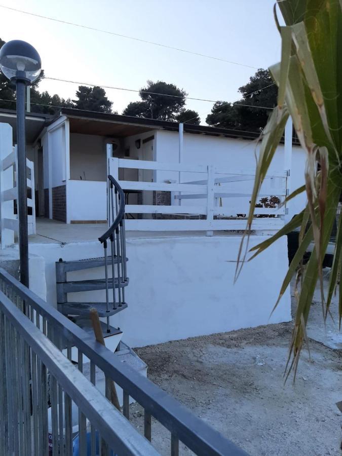 Casa Vacanze Leonardo ペスキチ エクステリア 写真
