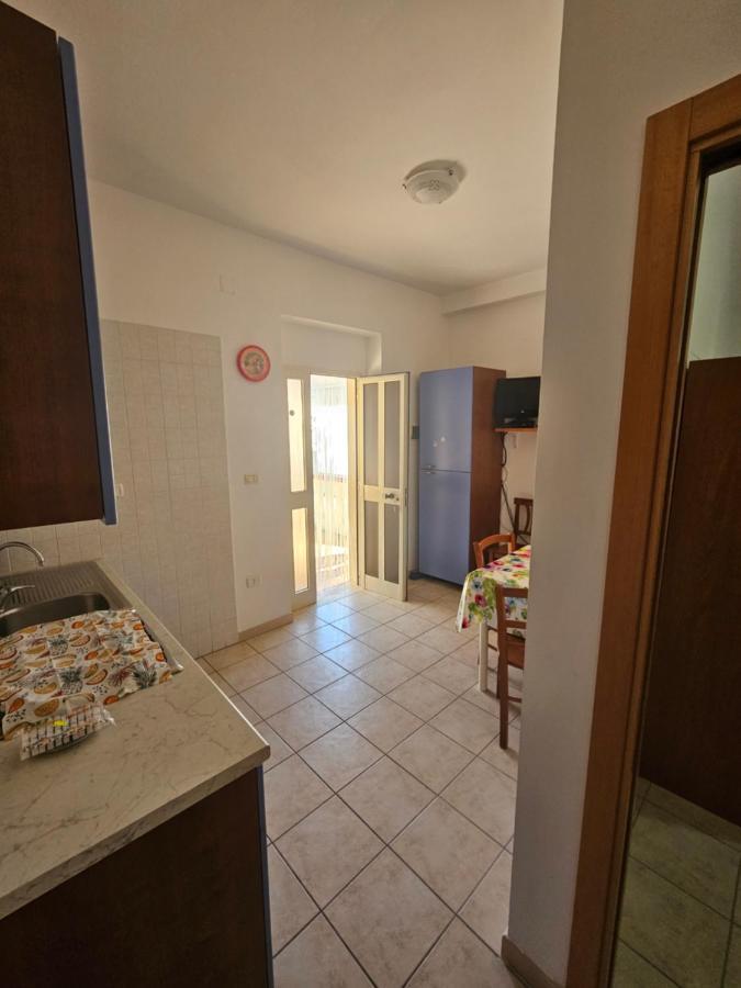 Casa Vacanze Leonardo ペスキチ エクステリア 写真